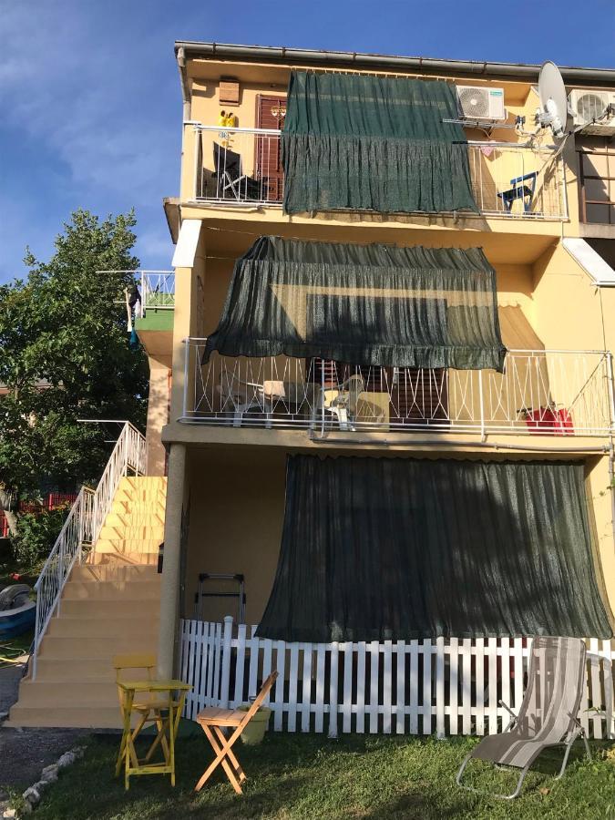 Redhill Apartments Нови-Винодолски Экстерьер фото