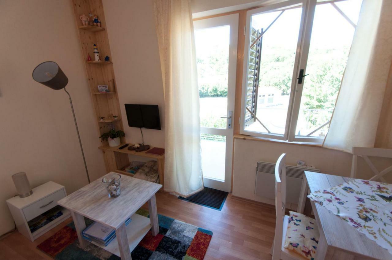 Redhill Apartments Нови-Винодолски Экстерьер фото